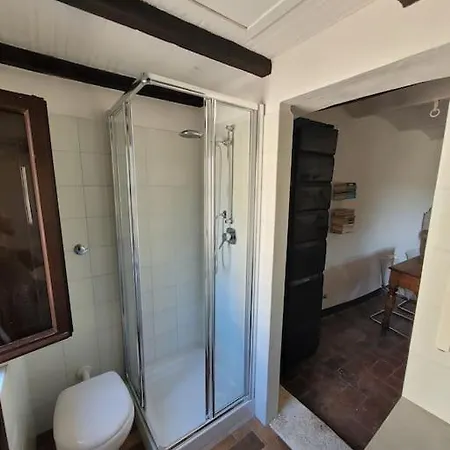 Private 2 Bedrooms In Centre 아파트 사투르니아