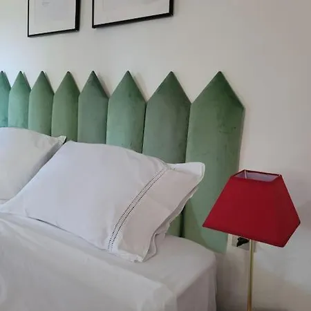 Private 2 Bedrooms In Centre *